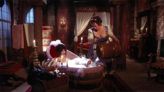 Elvira et le château hanté, le film de 2002