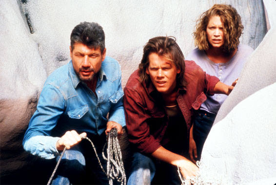 Tremors (1990) photo