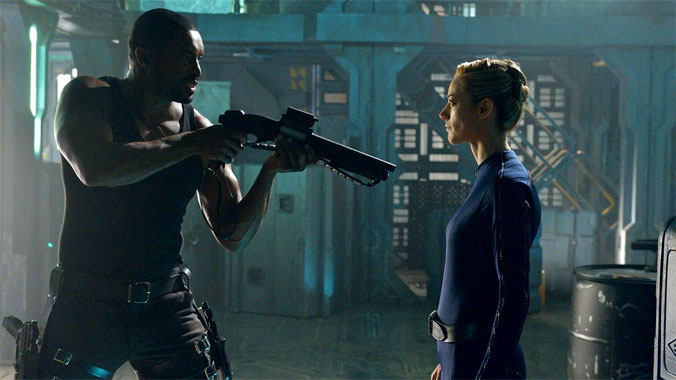 Dark Matter S01E01: Pilote (2015)