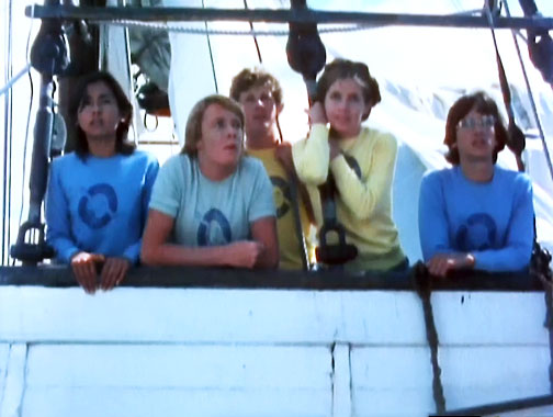 L'île perdue S01E01: Le naufrage (1976)
