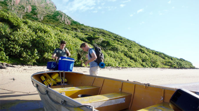 Les sirènes de Mako S01E01: Bannies (2013)