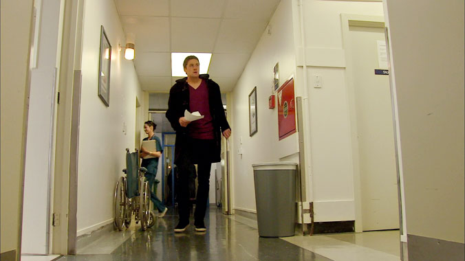 The Almighty Johnsons S01E05: This Is Not Washing Powder, My Friend (2011)