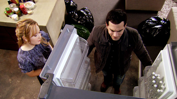 The Almighty Johnsons S01E06: Goddesses, Axl, Come in All Forms (2011)