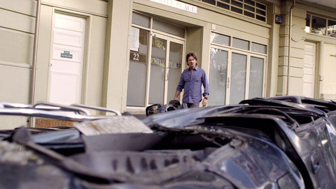The Almighty Johnsons S03E11: A Bit Like Buses Really (2013)
