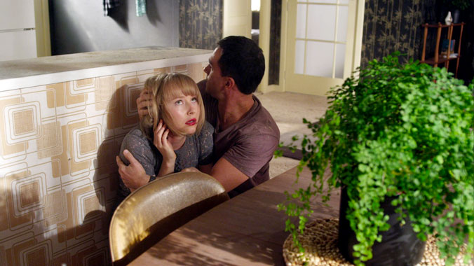 The Almighty Johnsons S02E13: The End of the World as We Know It (2013)