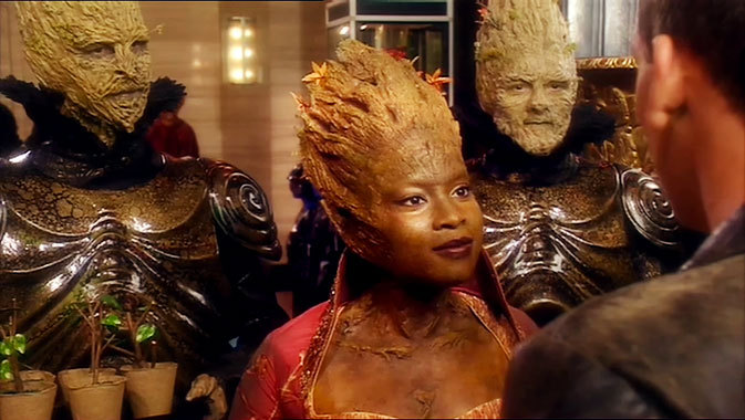 Doctor Who S01E02: La fin du monde (2005)