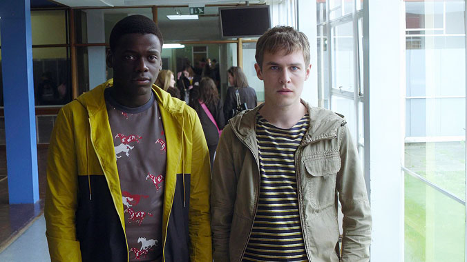 The Fades S01E02: Double Vie (2011)