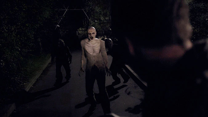The Fades S01E02: Double Vie (2011)