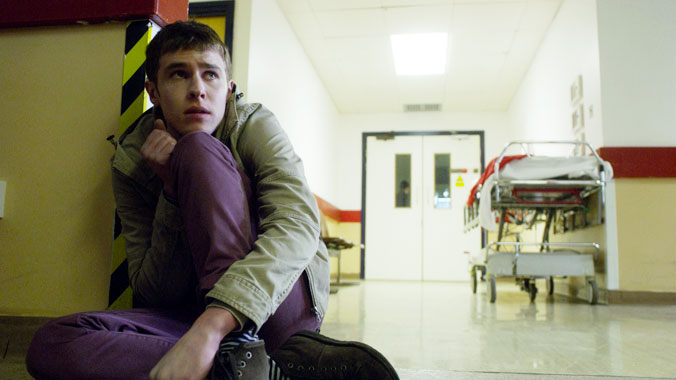 The Fades S01E04: Faux départ (2011)