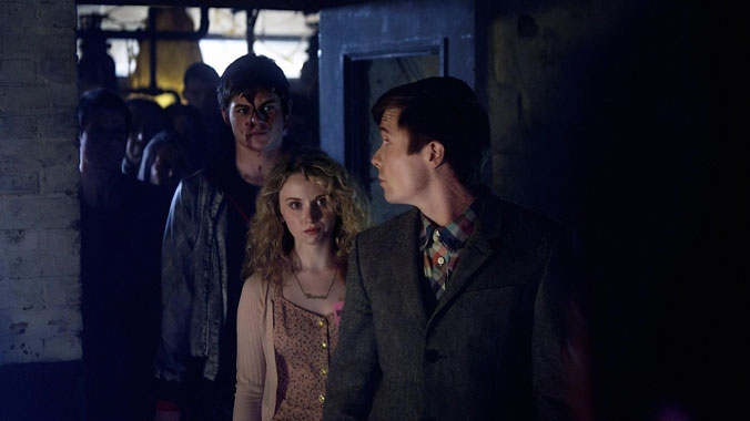 The Fades S01E05: Le Garde-manger (2011)