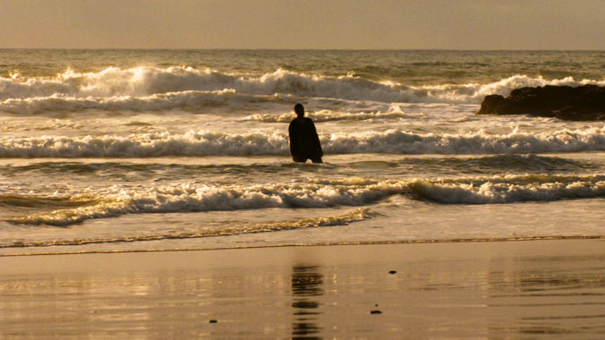 Fear The Walking Dead S02E02: A la dérive (2016)