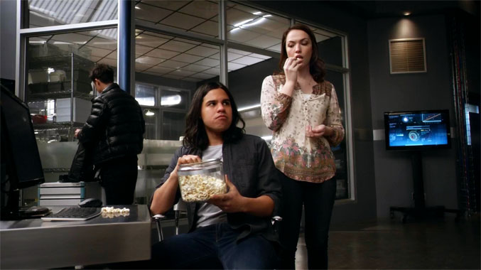 The Flash S02E16: Trajectoire (2016)