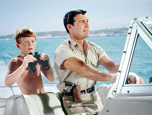 Flipper S01E01: 100 mètres sous la mer (1964)
