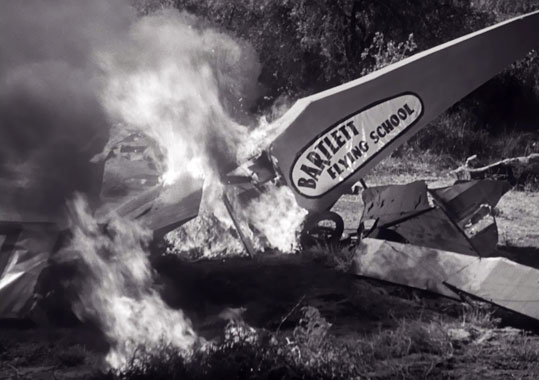 The Green Hornet S01E03: Flying Coffins (1940)