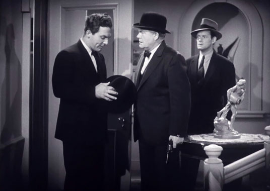 The Green Hornet S01E10: Bullets and Ballots (1940)