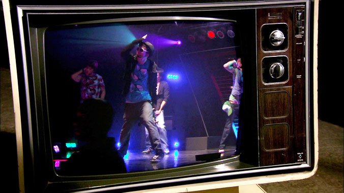 The Middleman S01E06: L'interrogation de la superfan de Boys Band (2008)