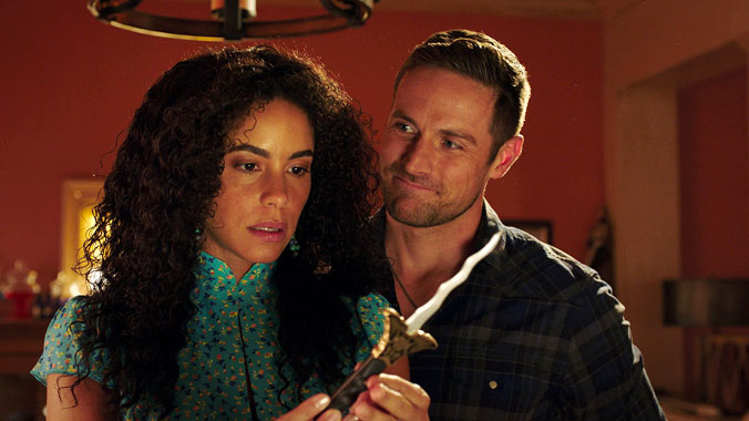 Midnight Texas S02E06: Magie noire pour nuit blanche (2018)