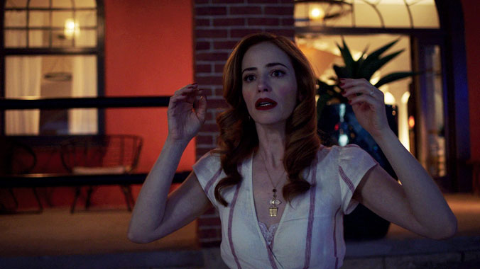 Midnight Texas S02E07: Le Bal de la Sorcière (2018)