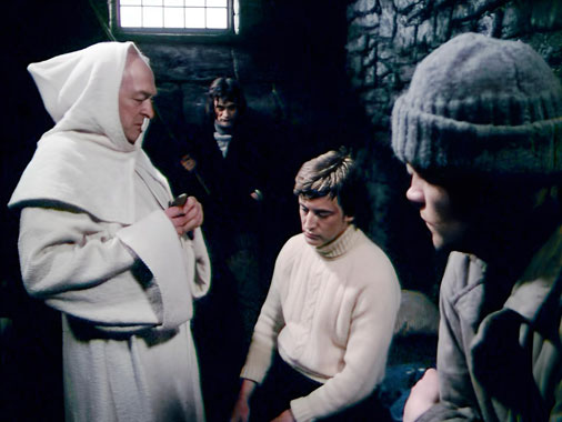 The New Avengers S01E01: Le repaire de l'Aigle (1976)