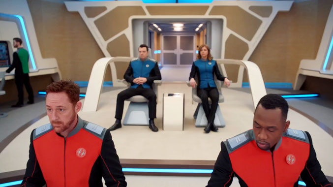 The Orville S01E01: Vieilles blessures (2017)
