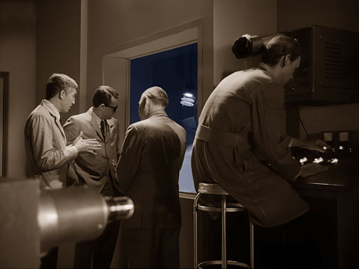 The Outer Limits S02E08 : Planète miniature (1964)