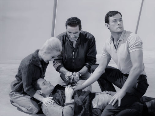 The Outer Limits S02E17: Enquête sur un mystère (1965)