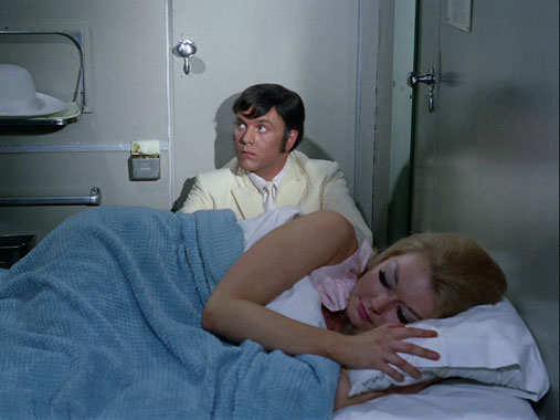 Mon ami le fantôme S01E04 / S01E19: Un voyage sentimental (1969)