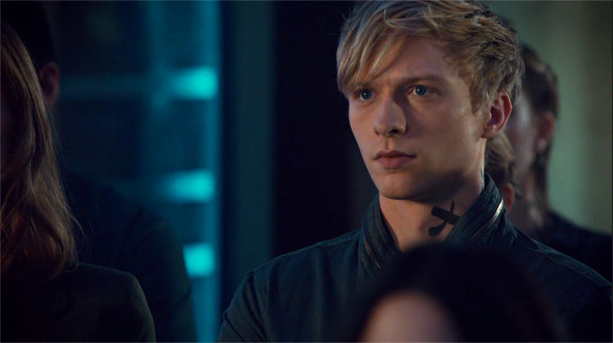 Shadowhunters S02E14: Le Peuple Fée (2017)