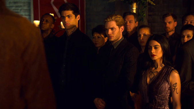 Shadowhunters S03E01: Le territoire de l'Enfer (2018)