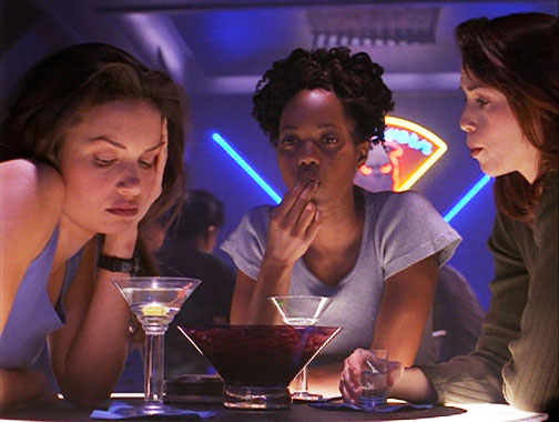 Space 2063 S01E15: Abandonne tout espoir 1 (1996)