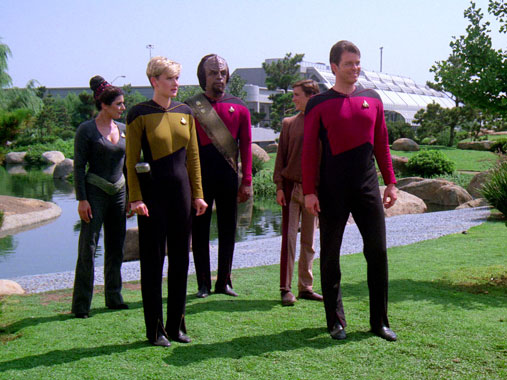 Star Trek : la nouvelle génération S01E08: Justice (1987)