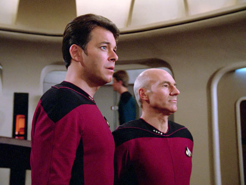 Star Trek : La Nouvelle Génération S01E13 FR S01E12 : Data et Lore (1987)