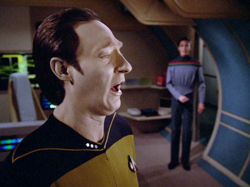 Star Trek : La Nouvelle Génération S01E13 FR S01E12 : Data et Lore (1987)