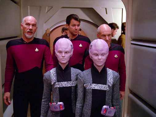 Star Trek NG S01E15 FR S01E14: 11001001 (1987)