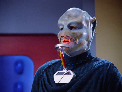 Star Trek : La nouvelle génération S01E19 FR S01E18: L'Âge de maturité (1987)