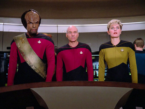 Star Trek : La nouvelle génération S01E22 FR S01E21: Symbiose (1987)