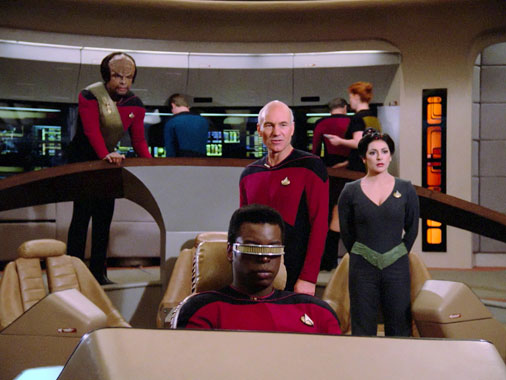 Star Trek : La nouvelle génération S01E22 FR S01E21: Symbiose (1987)