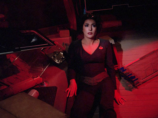 Star Trek : La nouvelle génération S01E23 FR S01E22: L'essence du Mal (1987)
