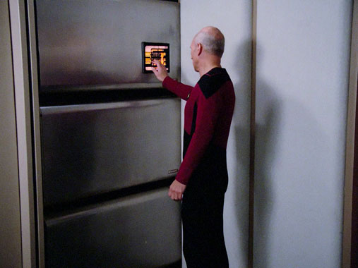 Star Trek : la nouvelle génération S01E24 FR S01E23 : Paris sera toujours Paris (1987)