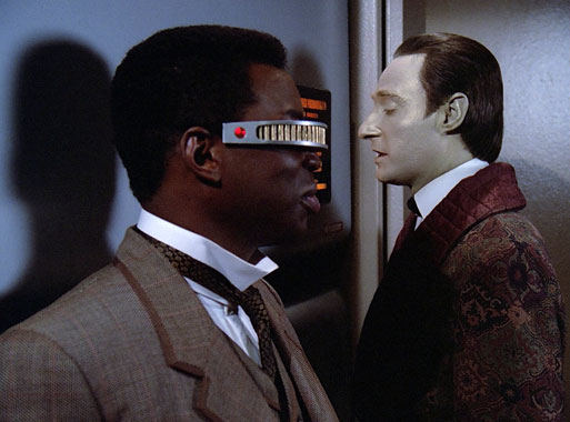 Star Trek: la nouvelle génération S02E03: Élémentaire mon cher Data (1988)
