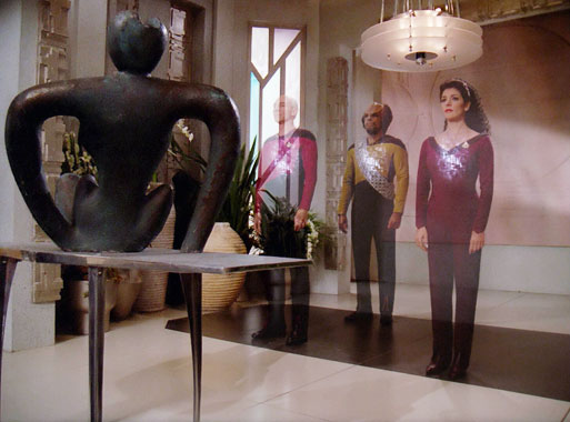 Star Trek : la nouvelle génération S02E05 : L'Éclat d'un murmure (1989)
