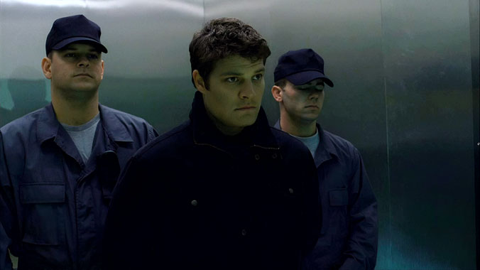 Surface S01E15: Compte à rebours (2006)