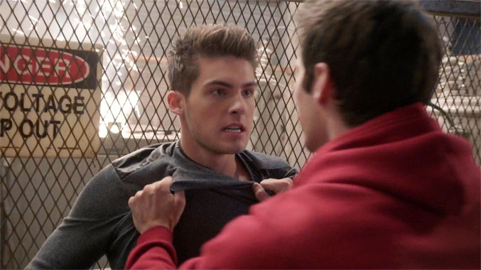 Teen Wolf S05E07: Mauvaises fréquences (2015)