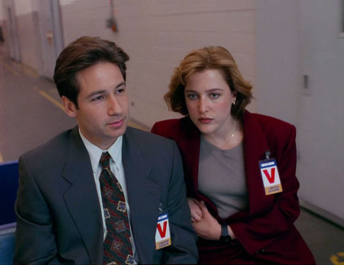 X-Files : Aux frontières du réel S01E09: Espace (1996)