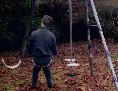 X-Files : Aux frontières du réel S01E11: Ève (1996)
