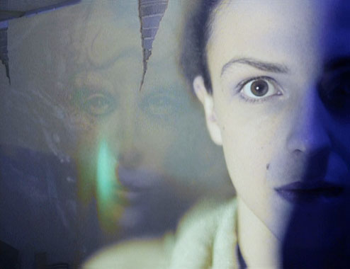X-Files : Aux frontières du réel S01E14: masculin féminin (1994)