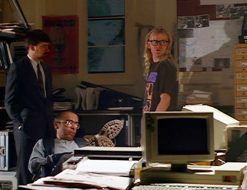 X-Files : Aux frontières du réel S01E17: Entité Biologique Extraterrestre (E. B. E.) (1994)