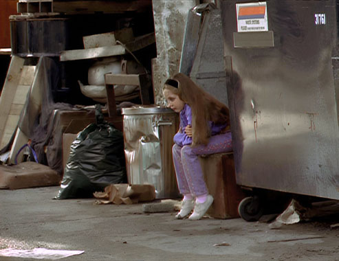 X-Files : Aux frontières du réel S01E22: Renaissance (1994)