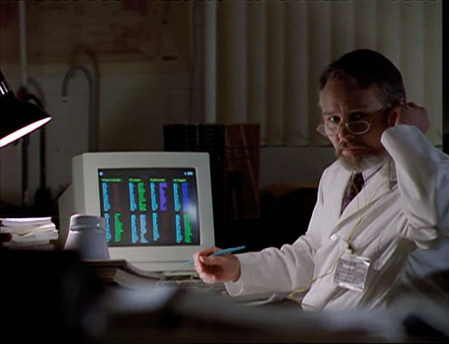 X-Files : Aux frontières du réel S01E23: Roland (1994)